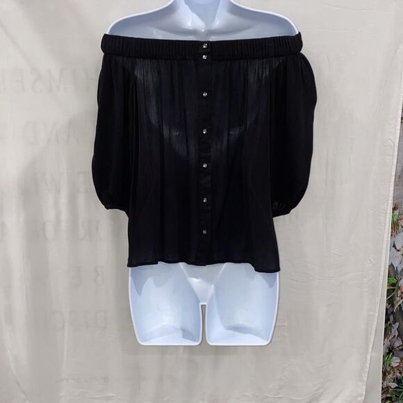 Calvin Klein Elegant Black Off-Shoulder Women's Top With Button Up Back Detail - Picture 5 of 8
